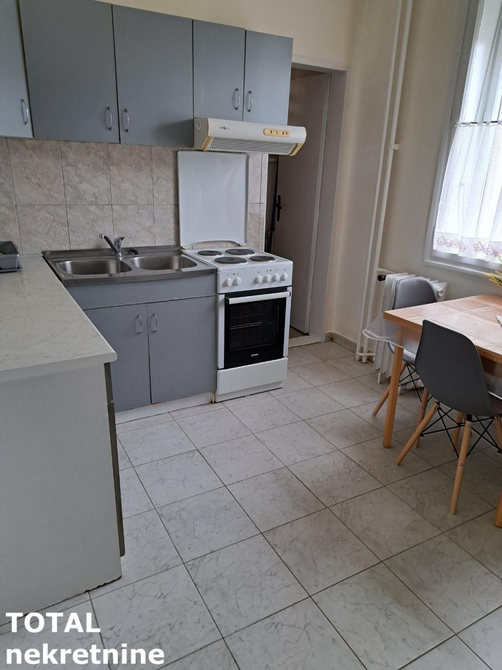 Slika 4 - Stan,NOVI SAD,CENTAR,kv: 78.00, € 227200, ID: 1102592