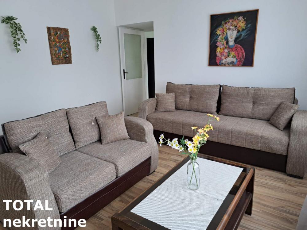Slika 1 - Stan,NOVI SAD,CENTAR,kv: 78.00, € 227200, ID: 1102592