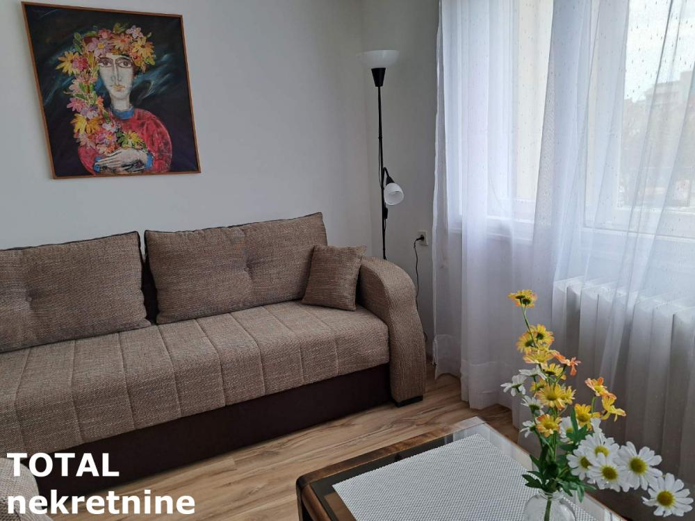 Slika 2 - Stan,NOVI SAD,CENTAR,kv: 78.00, € 227200, ID: 1102592