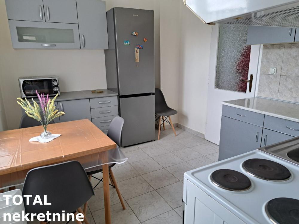 Slika 5 - Stan,NOVI SAD,CENTAR,kv: 78.00, € 227200, ID: 1102592