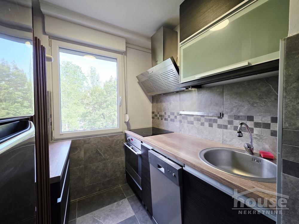 Slika 7 - Stan,NOVI SAD,LIMAN 4,kv: 52.00, € 180000, ID: 1065768