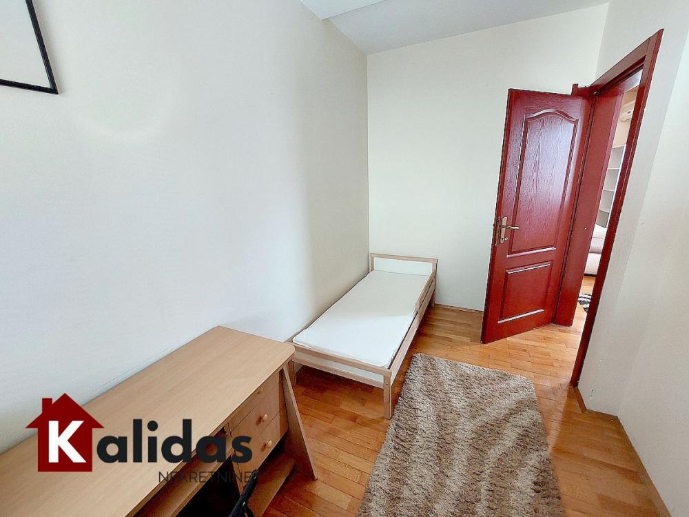 Slika 9 - Stan,NOVI SAD,BULEVAR,kv: 47, € 169400, ID: 1007523