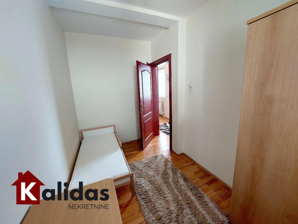 Slika 10 - Stan,NOVI SAD,BULEVAR,kv: 47, € 169400, ID: 1007523