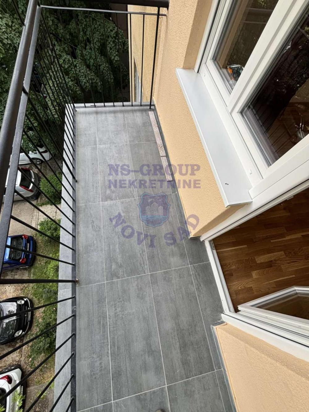 Slika 7 - Dvoiposoban stan na Detelinari!