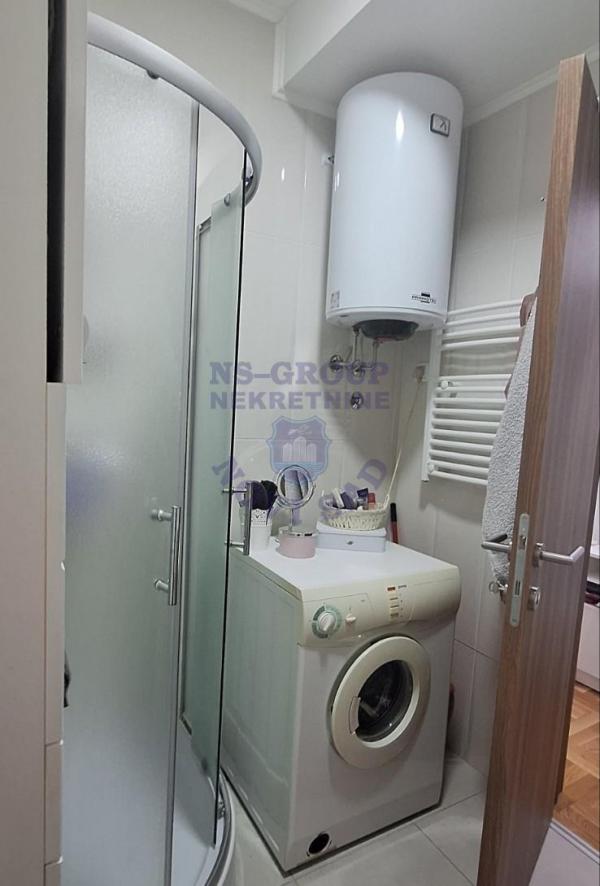 Slika 5 - Dvoiposoban, 50m2, Detelinarska pijaca Novi Sad