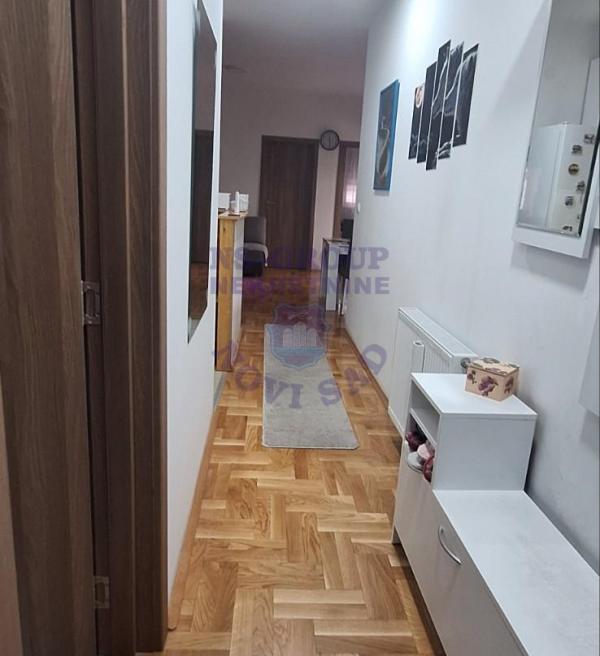 Slika 2 - Dvoiposoban, 50m2, Detelinarska pijaca Novi Sad