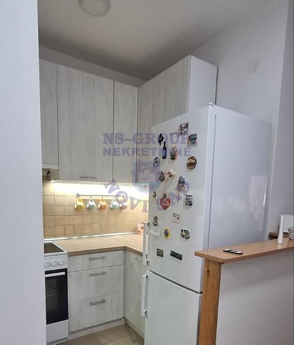 Slika 4 - Dvoiposoban, 50m2, Detelinarska pijaca Novi Sad