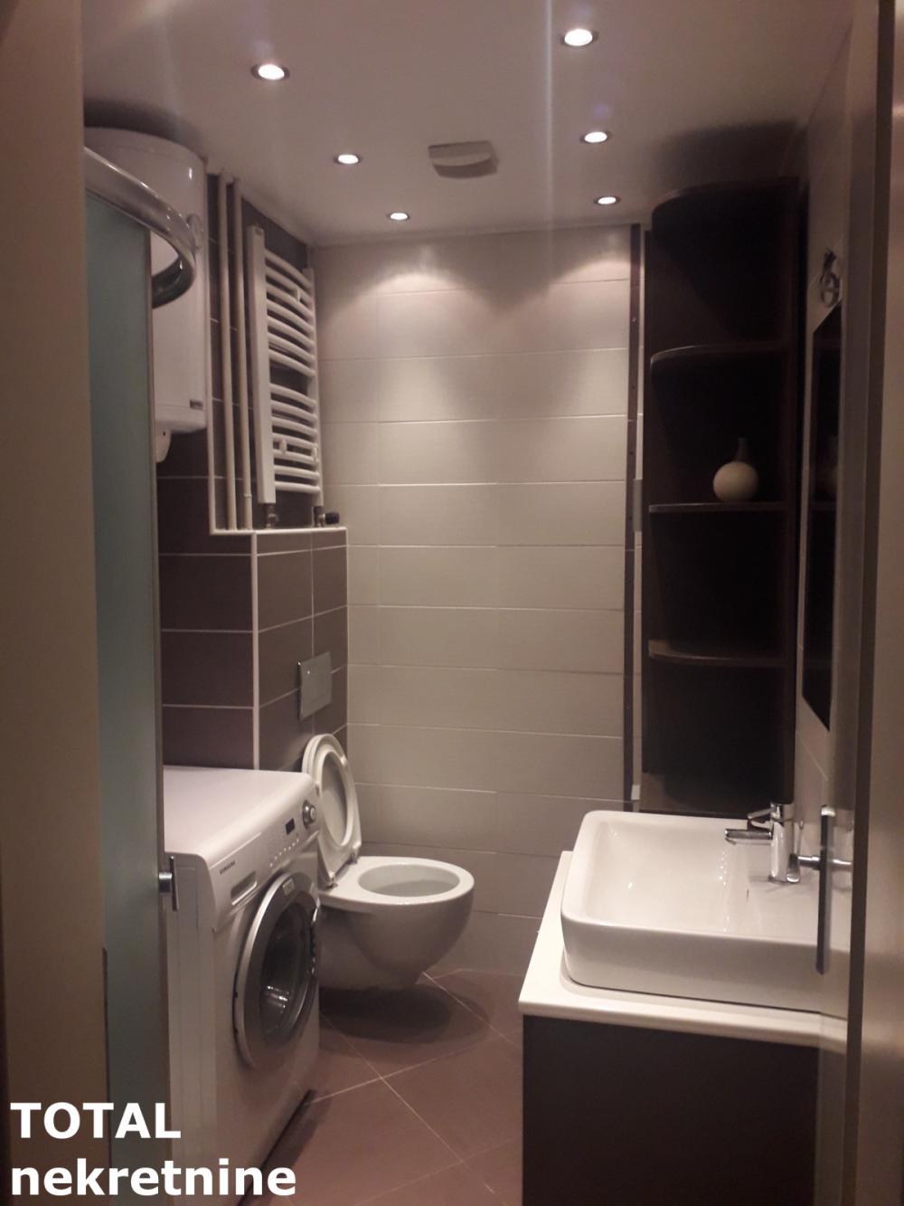 Slika 4 - Stan,NOVI SAD,CENTAR,kv: 46.00, € 196000, ID: 1100605