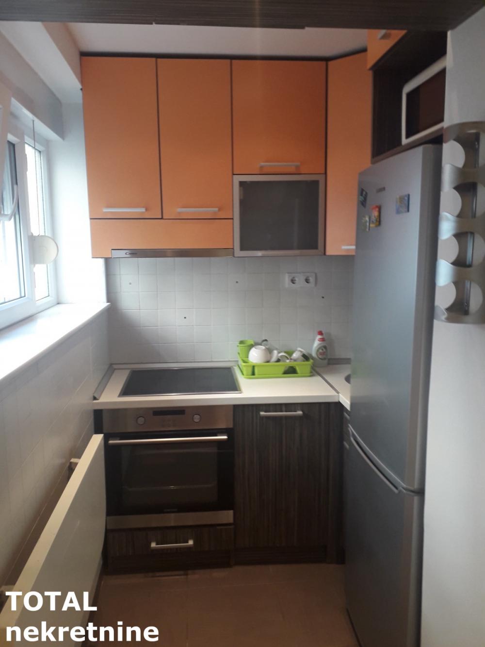 Slika 3 - Stan,NOVI SAD,CENTAR,kv: 46.00, € 196000, ID: 1100605