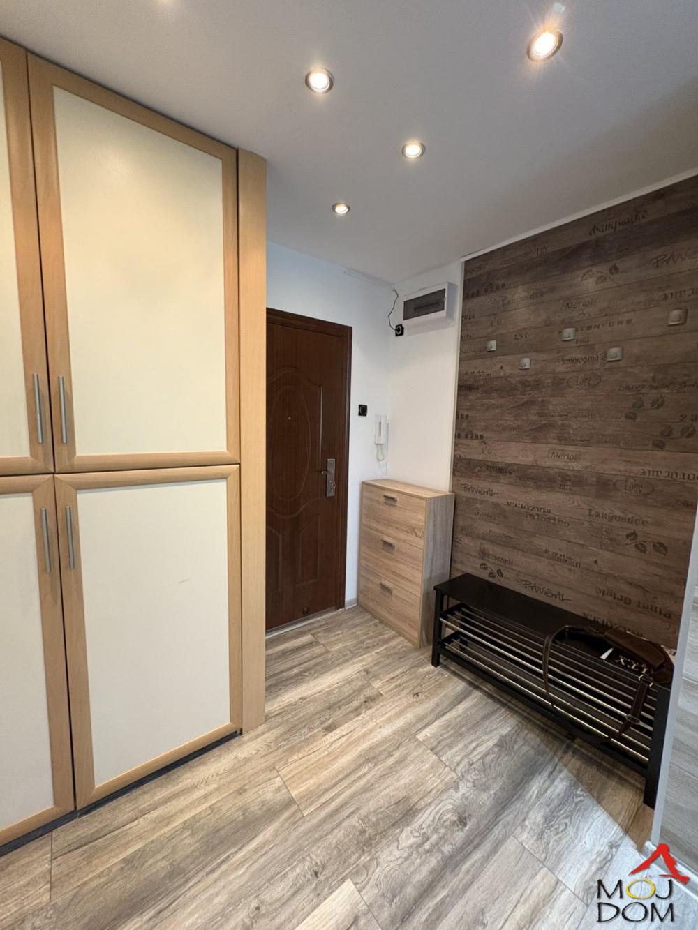 Slika 8 - Stan,NOVI SAD,LIMAN 3,kv: 55, € 180000, ID: 1032244