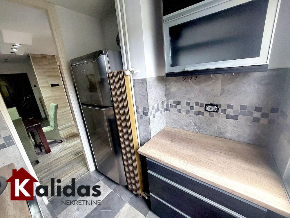 Slika 10 - Stan,NOVI SAD,LIMAN 4,kv: 52, € 180000, ID: 1008781