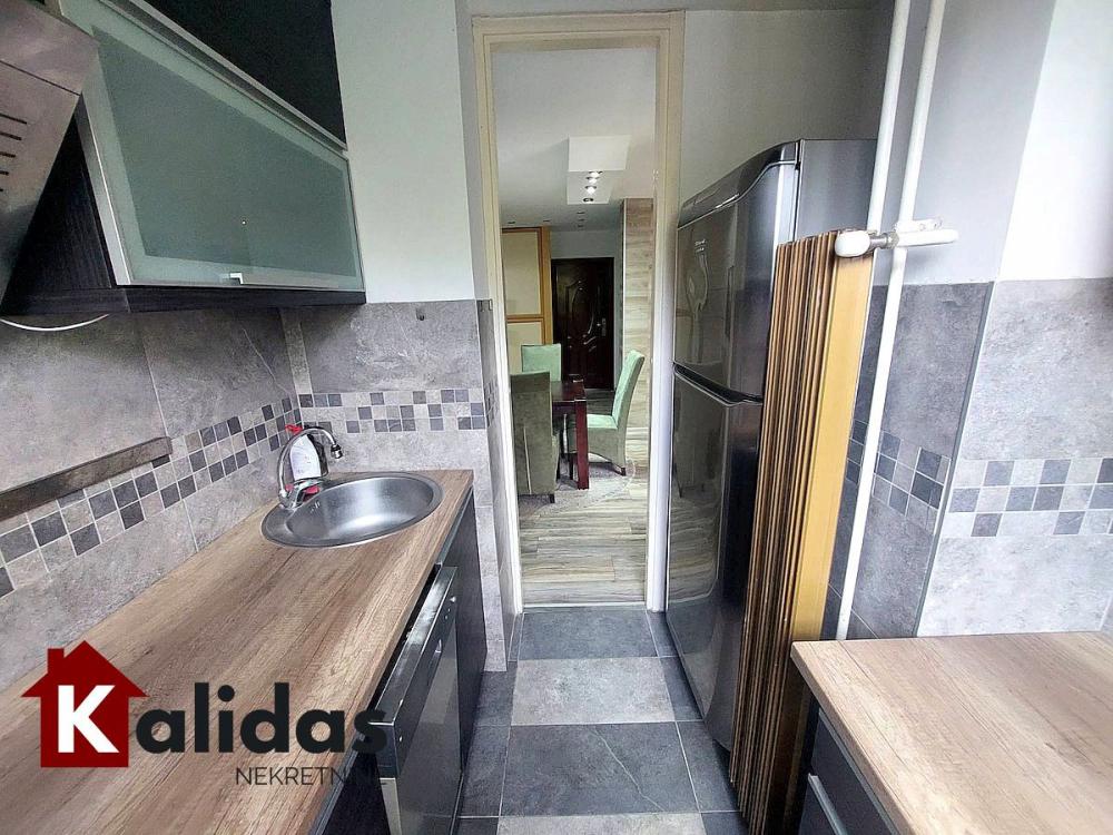 Slika 9 - Stan,NOVI SAD,LIMAN 4,kv: 52, € 180000, ID: 1008781