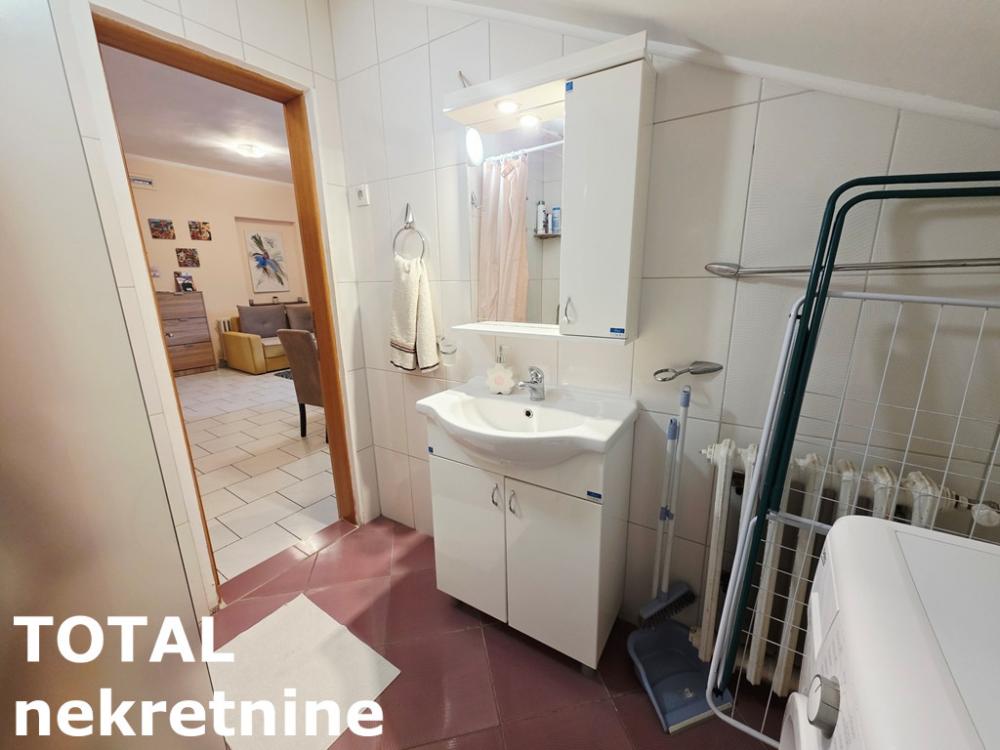 Slika 10 - Stan,NOVI SAD,CENTAR,kv: 50.00, € 130000, ID: 1102619