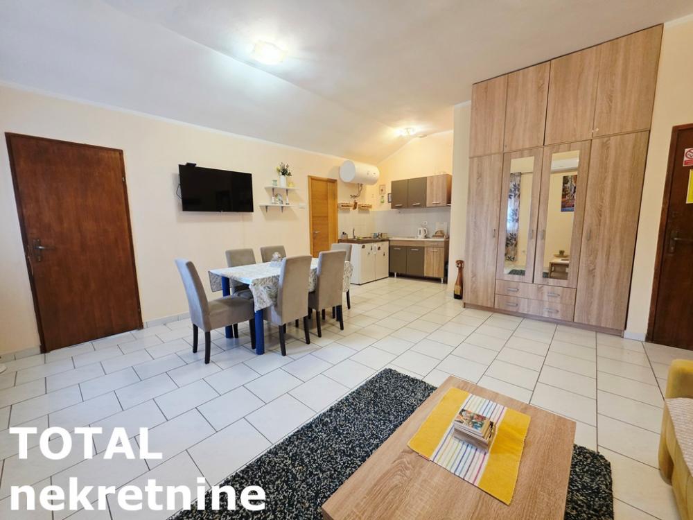 Slika 1 - Stan,NOVI SAD,CENTAR,kv: 50.00, € 130000, ID: 1102619