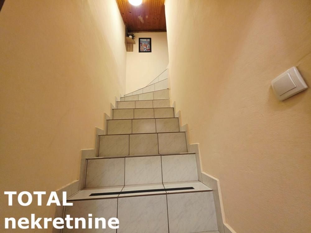Slika 11 - Stan,NOVI SAD,CENTAR,kv: 50.00, € 130000, ID: 1102619