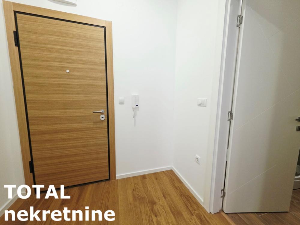 Slika 8 - Stan,NOVI SAD,SAJAM,kv: 29.00, € 105000, ID: 1102557