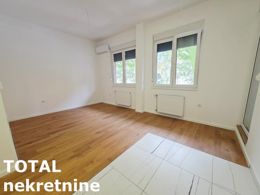 Slika 3 - Stan,NOVI SAD,SAJAM,kv: 29.00, € 105000, ID: 1102557