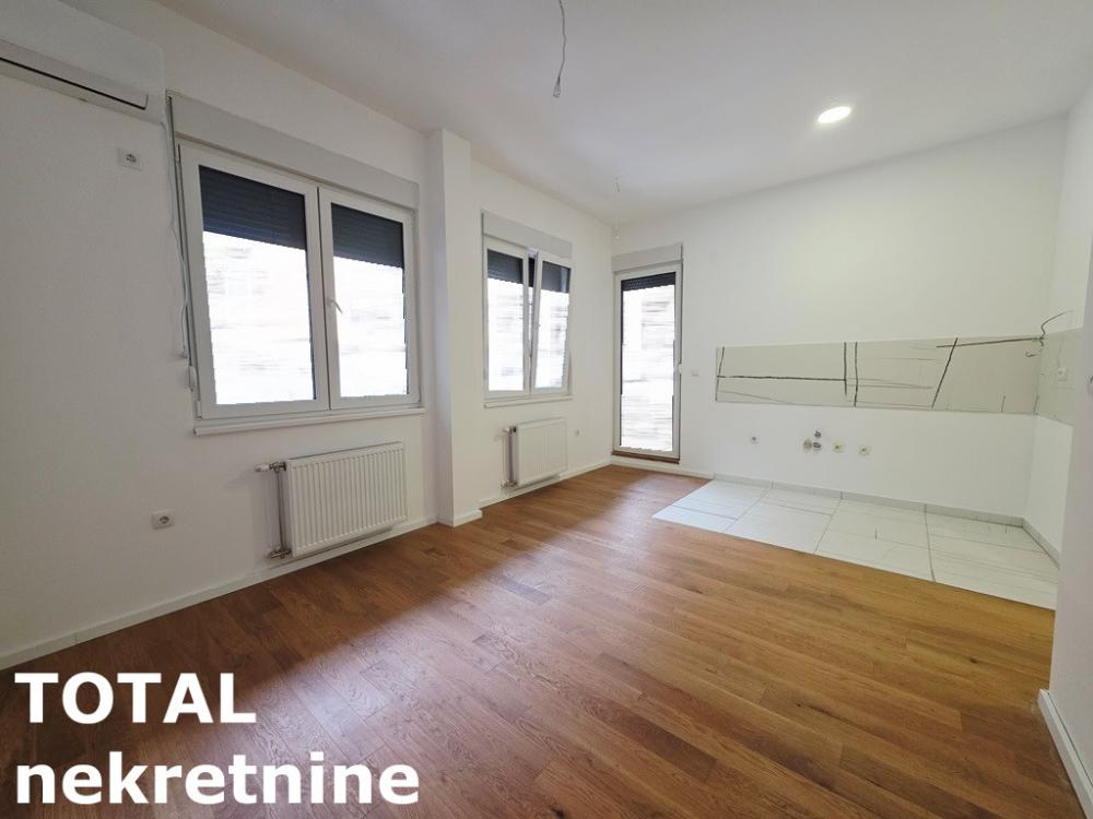 Slika 1 - Stan,NOVI SAD,SAJAM,kv: 29.00, € 105000, ID: 1102557