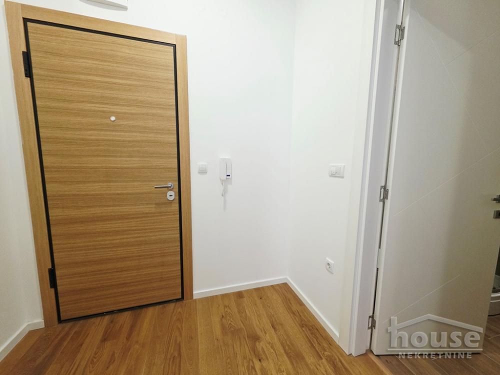 Slika 8 - Stan,NOVI SAD,SAJAM,kv: 29.00, € 105000, ID: 1065709