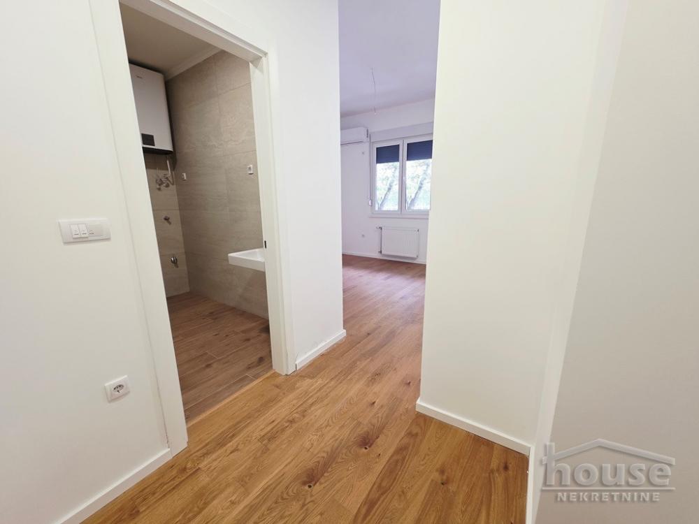 Slika 9 - Stan,NOVI SAD,SAJAM,kv: 29.00, € 105000, ID: 1065709