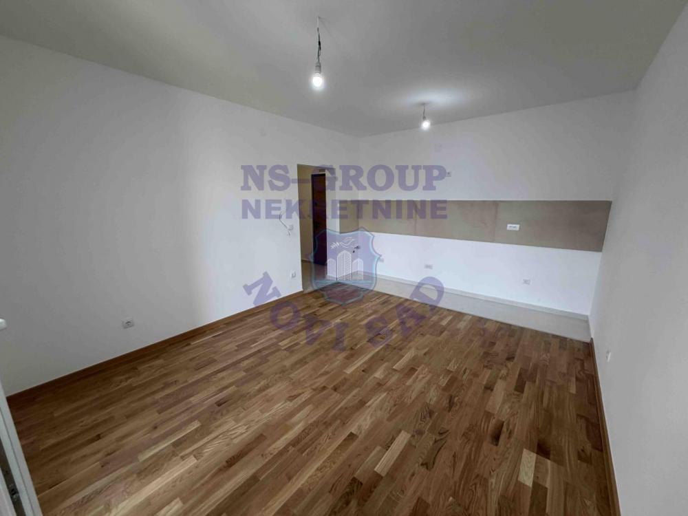 Slika 1 - Jednoiposoban, 42m2, Kej žrtava racije Novi Sad, sa terasom, ima lift