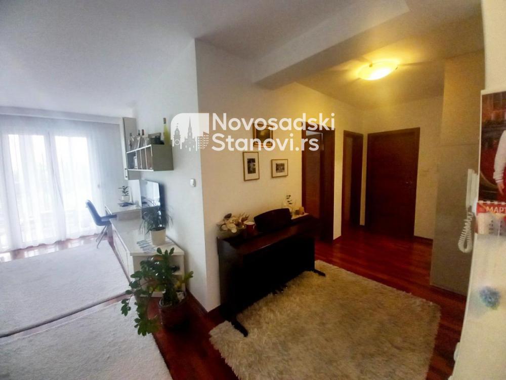 Slika 4 - Trosoban stan na Limanu IV