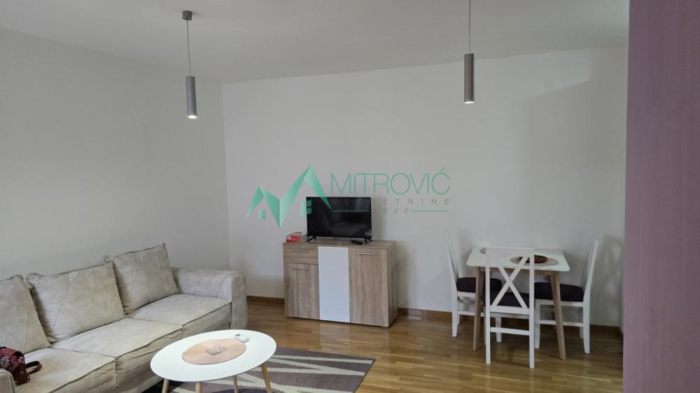 Glavna slika -Jednoiposoban stan 40m2 - Telep 