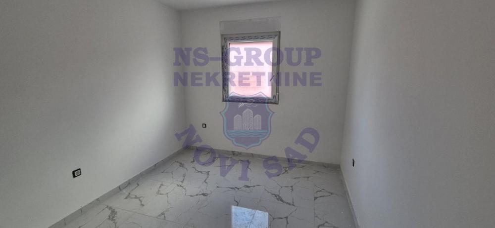 Slika 1 - 570415-Trosoban stan na Salajci!