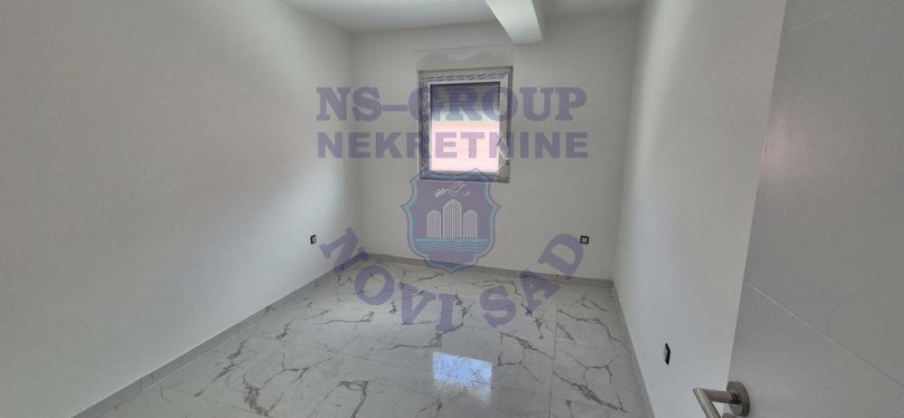 Slika 4 - 570415-Trosoban stan na Salajci!