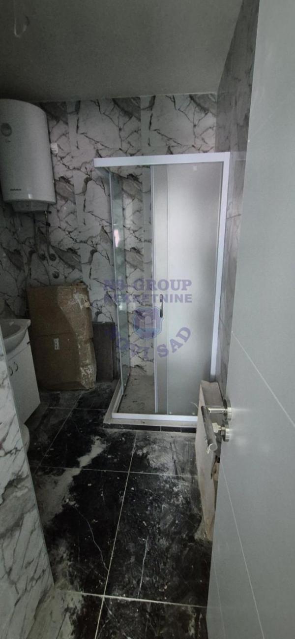 Slika 8 - 570415-Trosoban stan na Salajci!