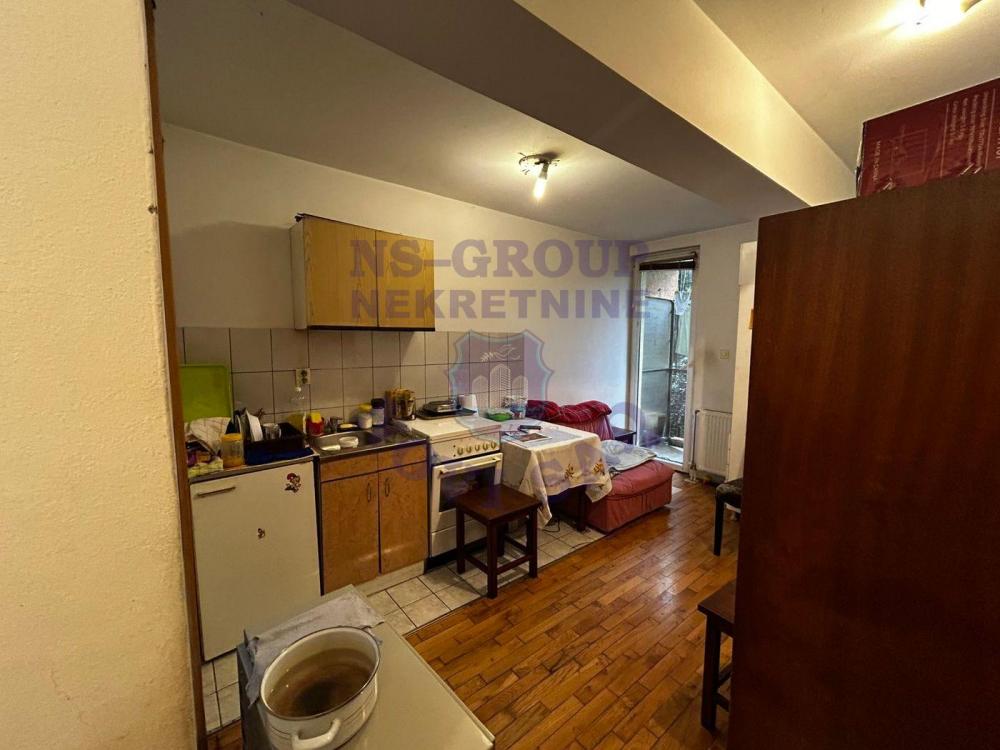 Slika 1 - 570357-Garsonjera na Salajci!