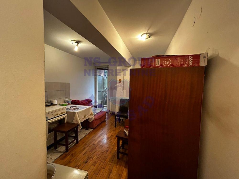 Slika 2 - 570357-Garsonjera na Salajci!