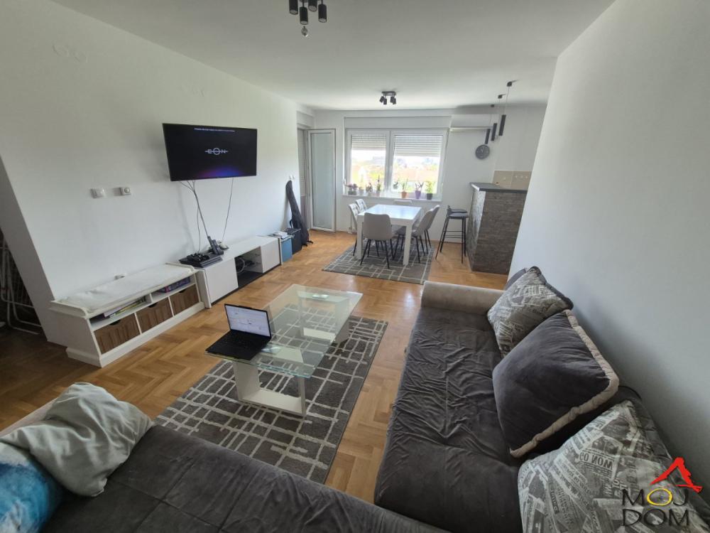 Slika 5 - Stan,NOVI SAD,SOMBORSKI BULEVAR,kv: 62, € 191580, ID: 1032227