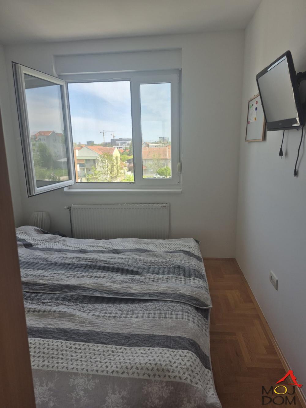 Slika 10 - Stan,NOVI SAD,SOMBORSKI BULEVAR,kv: 62, € 191580, ID: 1032227