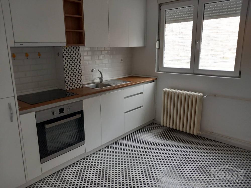 Slika 2 - Stan,NOVI SAD,BULEVAR,kv: 31.00, € 114000, ID: 1065740