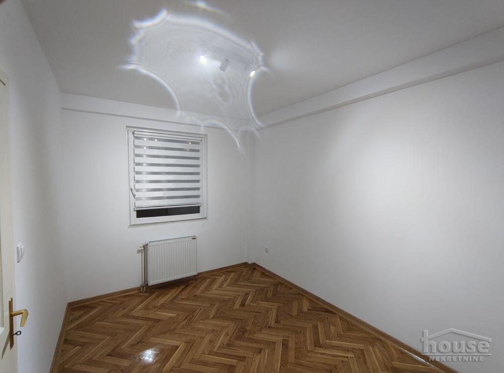 Slika 3 - Stan,NOVI SAD,GRBAVICA,kv: 40.00, € 140000, ID: 1065766