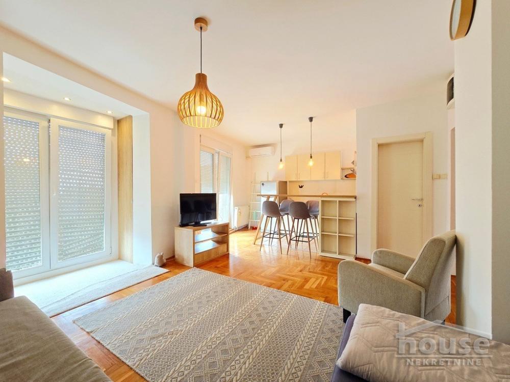 Glavna slika -Stan,NOVI SAD,BULEVAR,kv: 34.00, € 100000, ID: 1065650