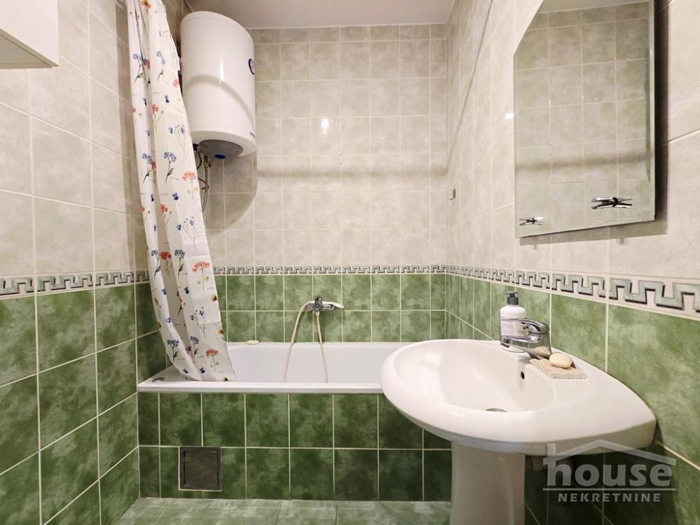 Slika 10 - Stan,NOVI SAD,BULEVAR,kv: 34.00, € 100000, ID: 1065650