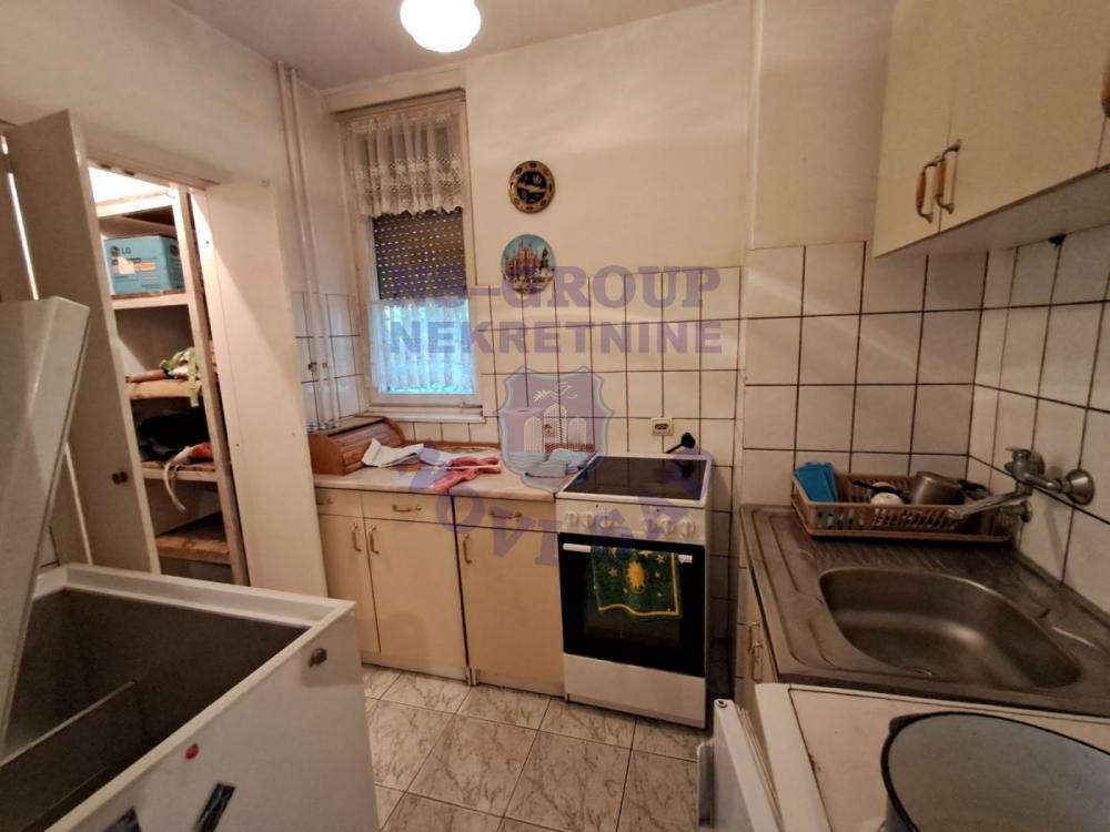 Slika 4 - Dvosoban, 58m2, Detelinara Novi Sad, sa terasom, ima lift