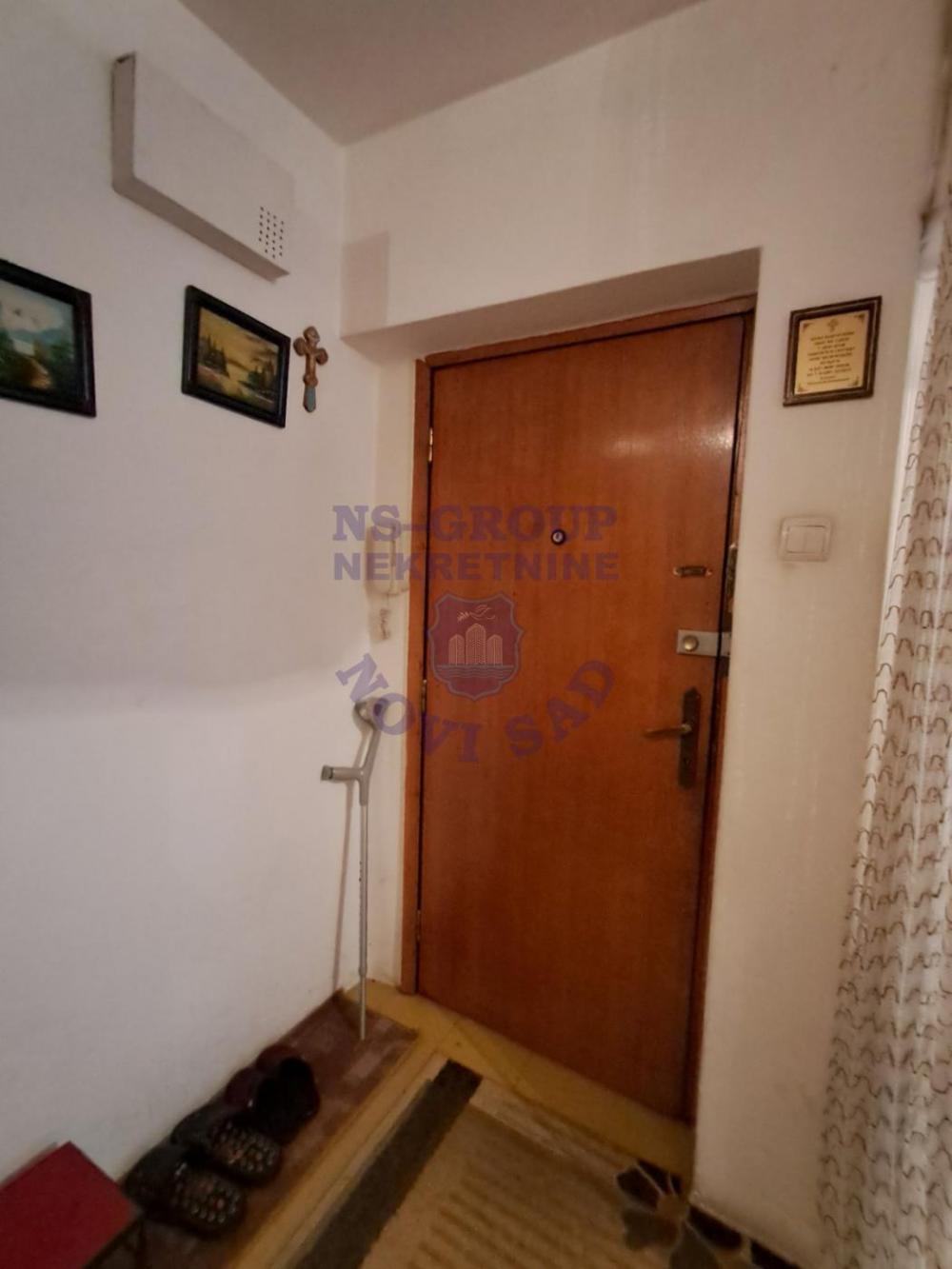 Slika 5 - Dvosoban, 58m2, Detelinara Novi Sad, sa terasom, ima lift