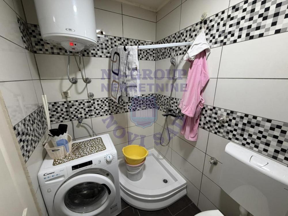 Slika 6 - Dvosoban, 40m2, Nova Detelinara Novi Sad, sa terasom, sa parkingom