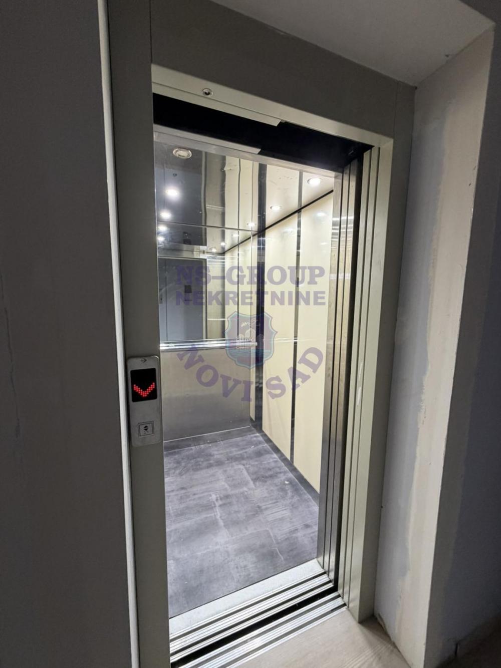 Slika 8 - Dvosoban, 40m2, Nova Detelinara Novi Sad, sa terasom, sa parkingom