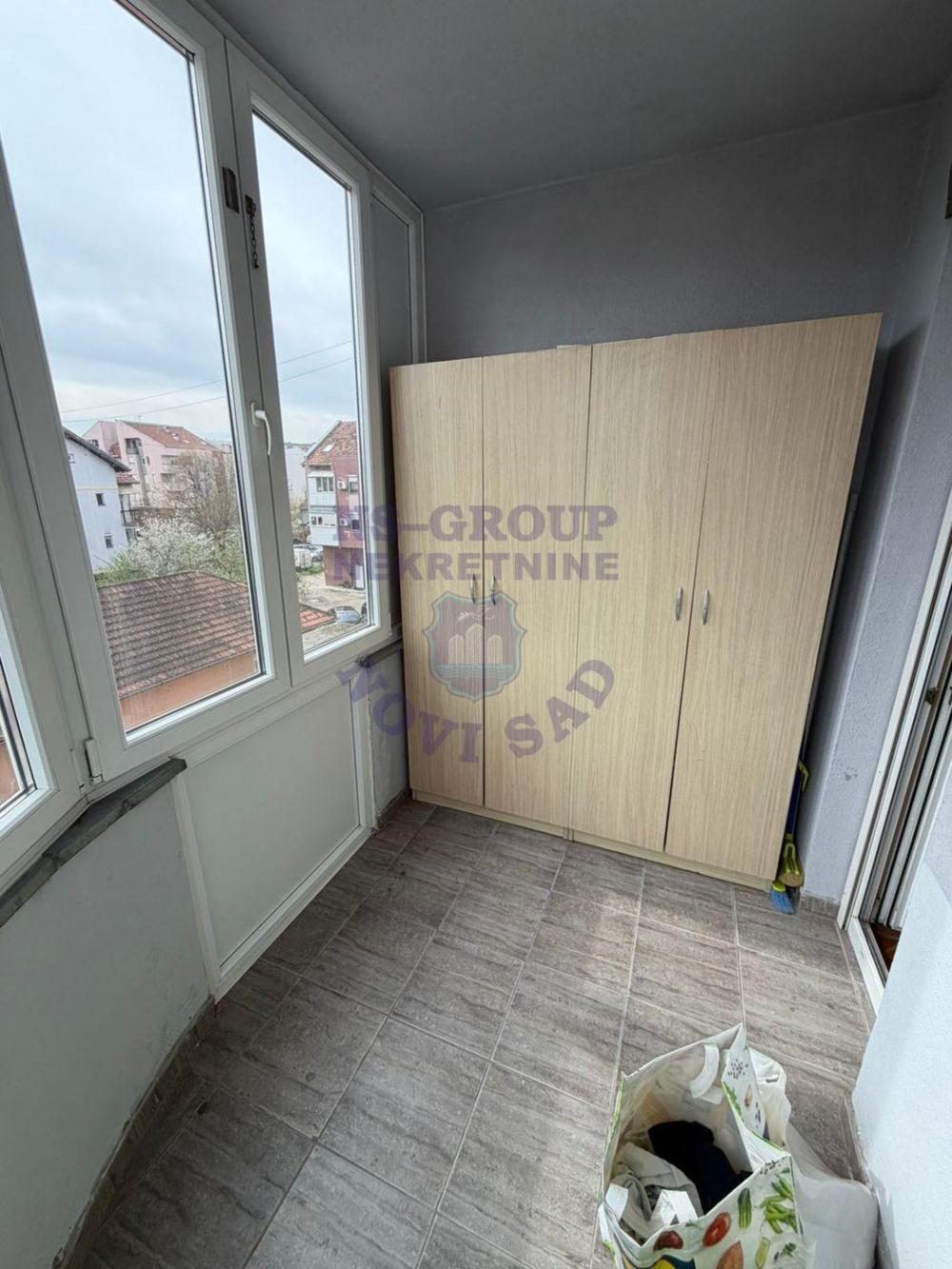 Slika 8 - Trosoban, 64m2, Nova Detelinara Novi Sad, sa terasom, ima lift