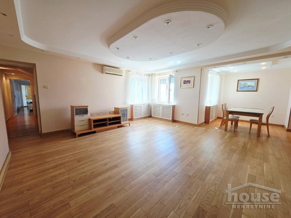 Slika 2 - Stan,NOVI SAD,BULEVAR,kv: 145.00, € 246500, ID: 1065778