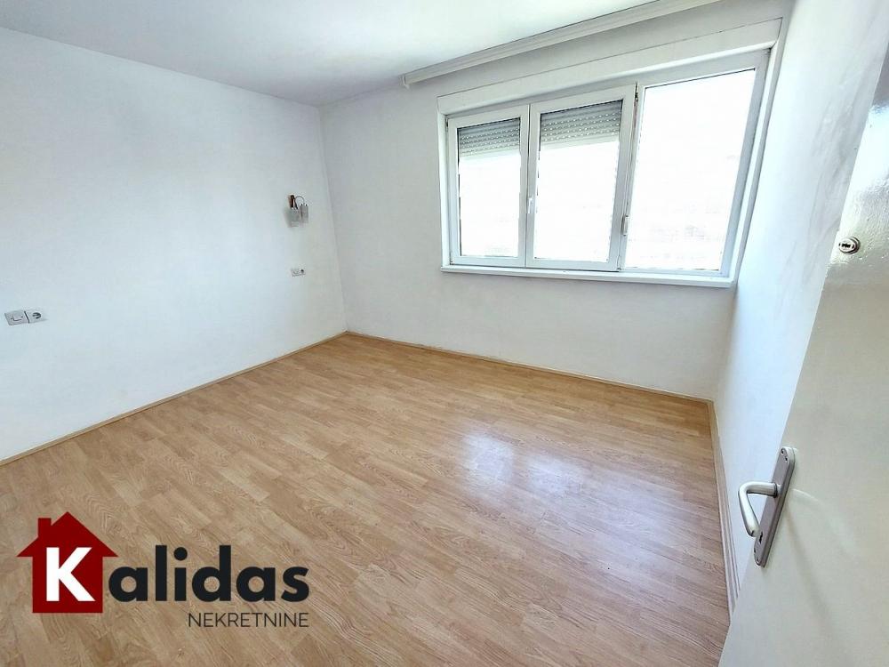 Slika 4 - Stan,NOVI SAD,LIMAN 1,kv: 64, € 195700, ID: 1008749