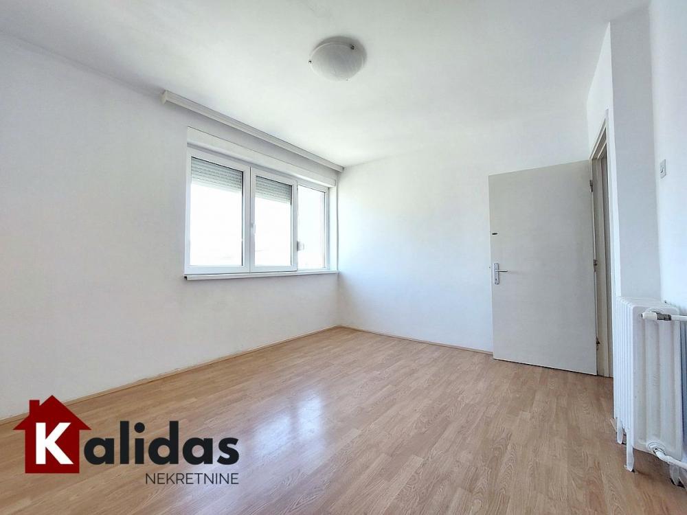 Slika 5 - Stan,NOVI SAD,LIMAN 1,kv: 64, € 195700, ID: 1008749