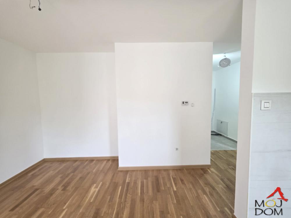 Slika 1 - Stan,NOVI SAD,DETELINARA,kv: 40, € 129780, ID: 1032245