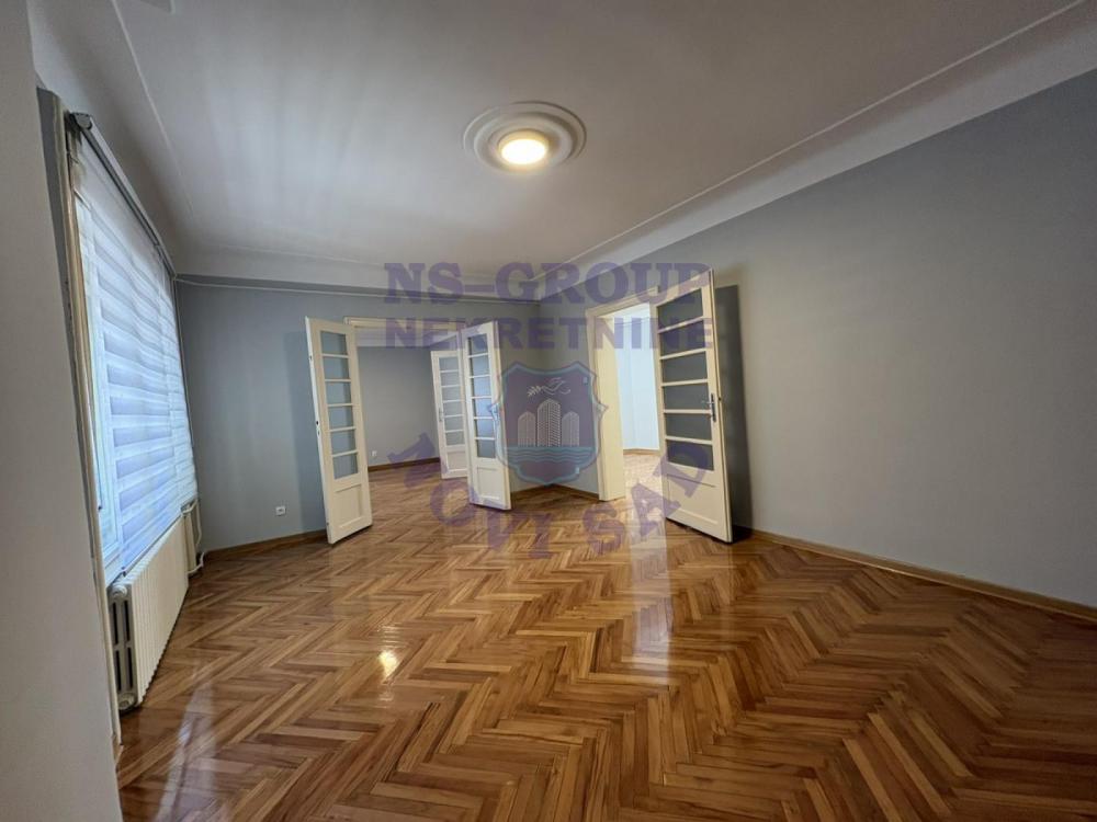 Slika 2 - Dvosoban, 84m2, Spens Novi Sad Novi Sad