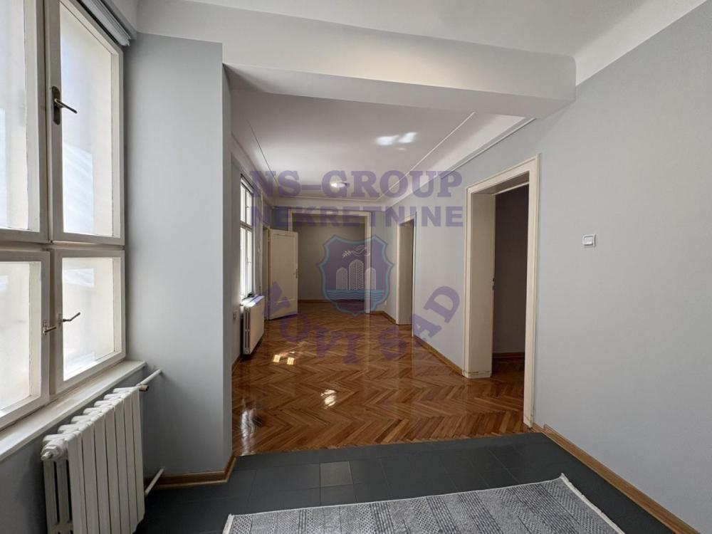 Slika 5 - Dvosoban, 84m2, Spens Novi Sad Novi Sad