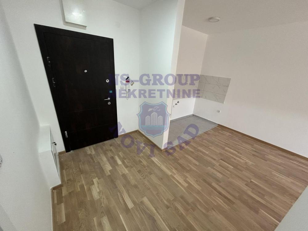 Slika 3 - Dvosoban, 43m2, Adice Novi Sad, sa terasom, ima lift
